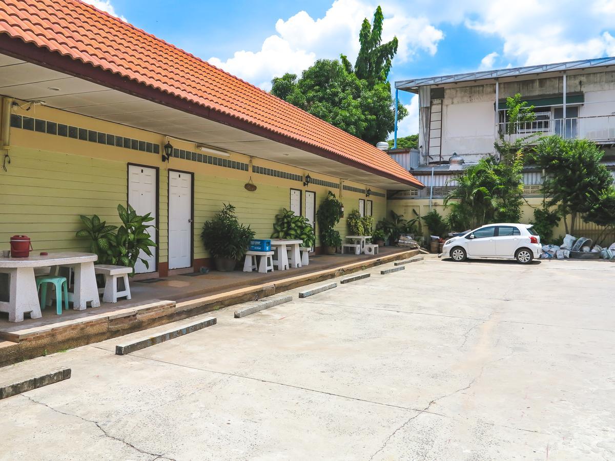 โรงแรมนางรอง Exteriér fotografie