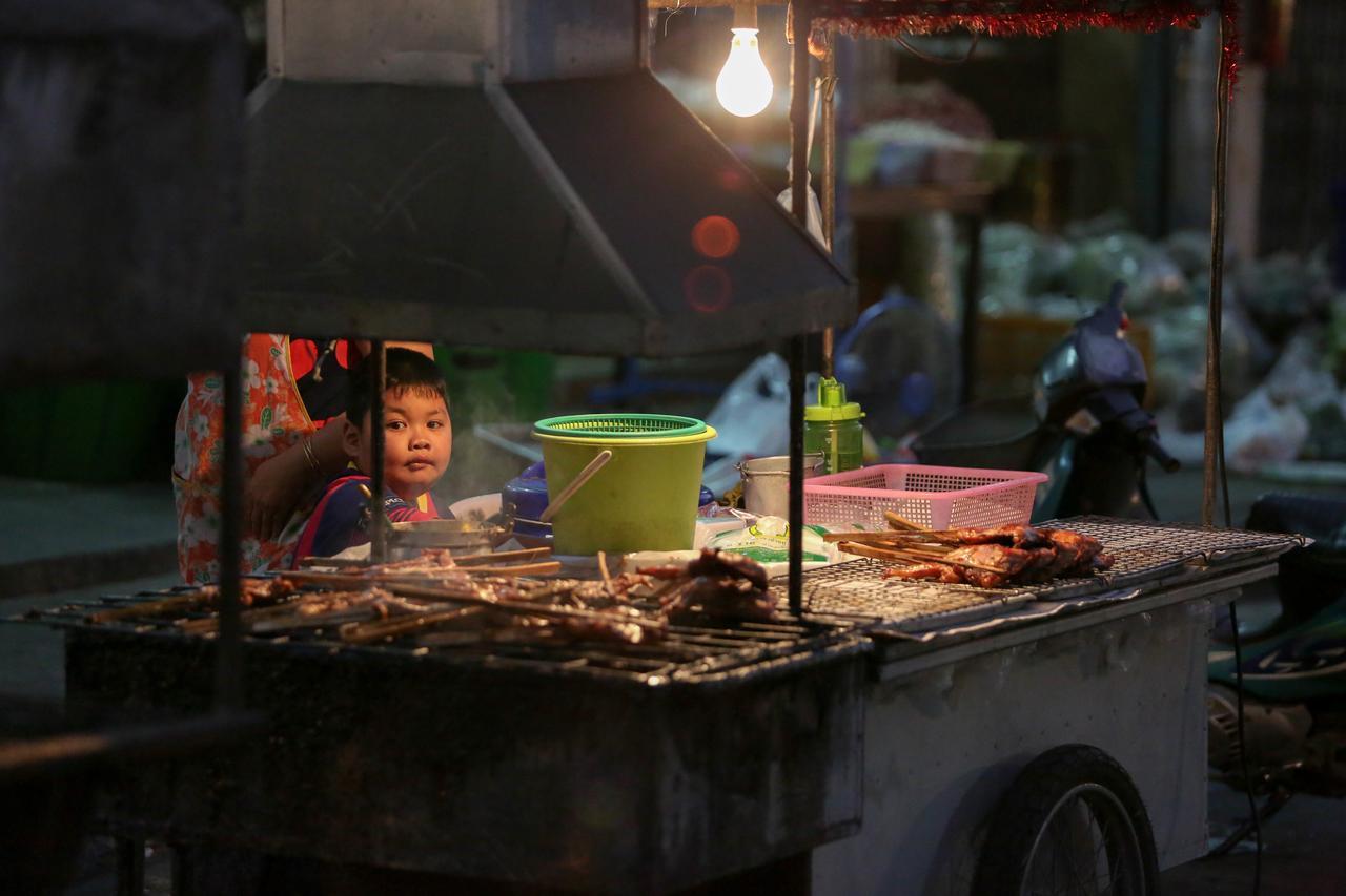 โรงแรมนางรอง Exteriér fotografie
